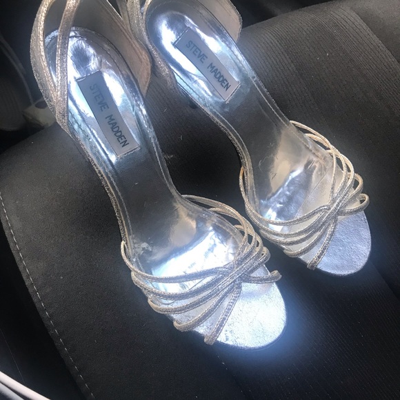 Steve Madden Open Toe Sandal with Heel - Picture 2 of 2